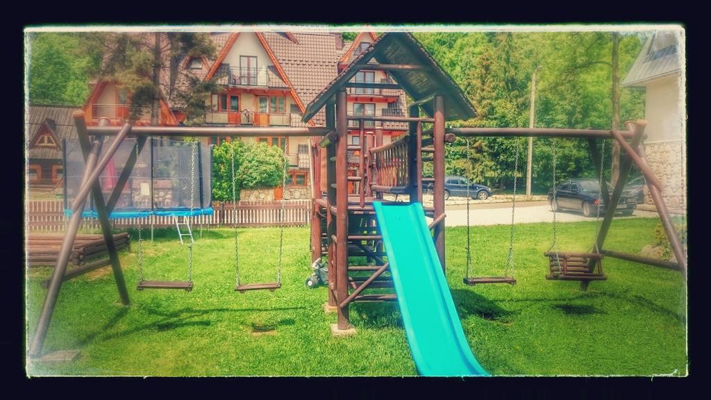 Gospodarstwo Agroturystyczne Bustrycki Poronin Luaran gambar